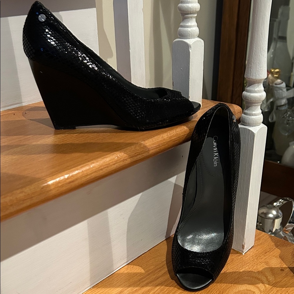 Calvin Klein Shiny Black Wedge Peep-Toe Shoes
